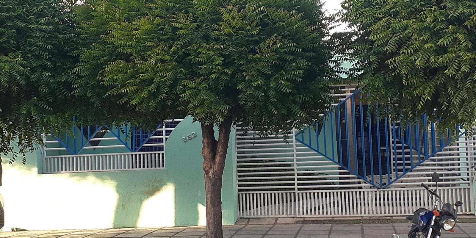 Vendo Imóvel Comercial no Centro de Limoeiro